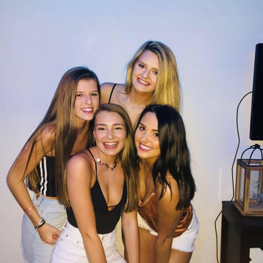 Meet your Posher, Christina